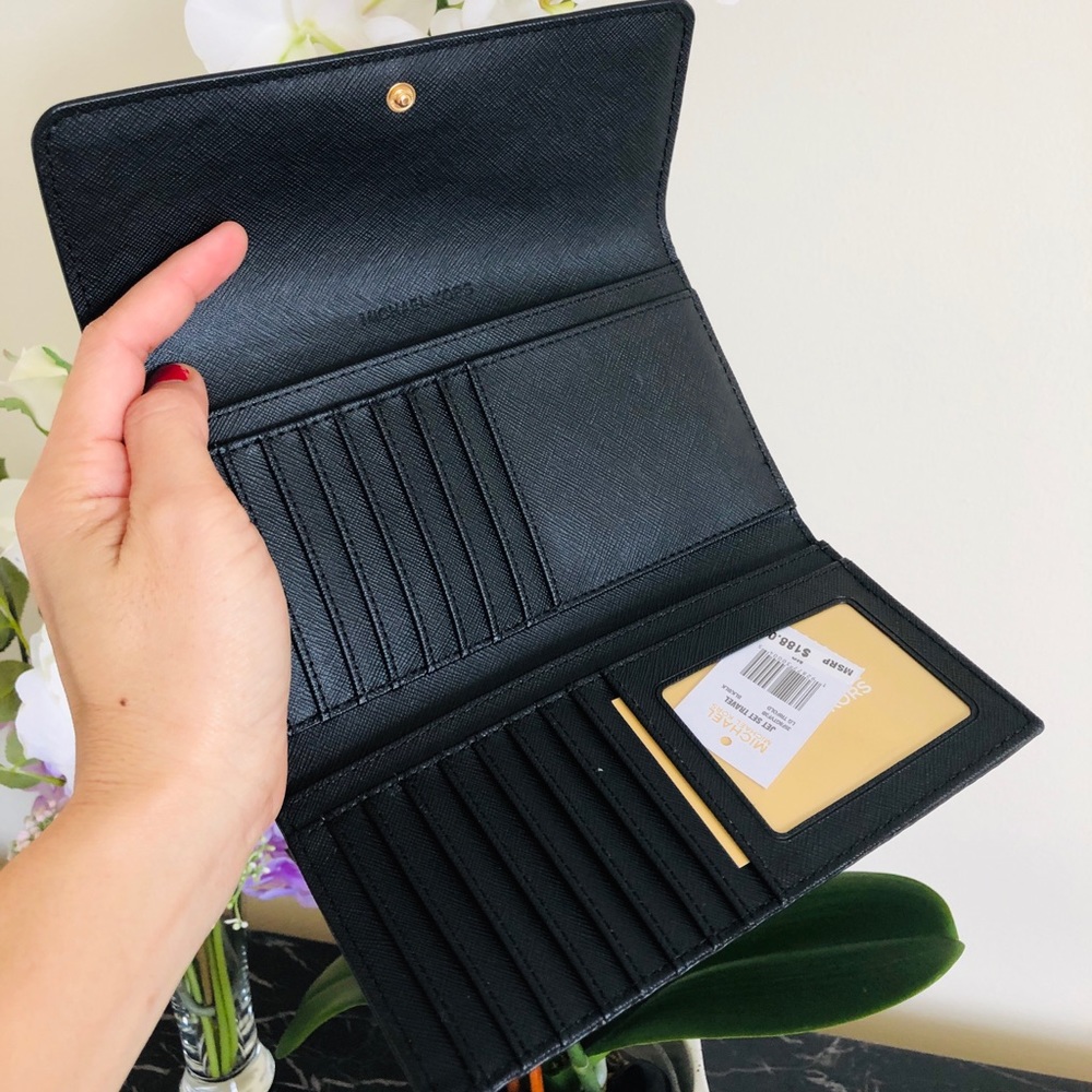 🌹Michael Kors Jet Set Travel trifold Black - Picture 6 of 7